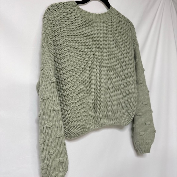 MOON & MADISON SWEATER ✨ - Picture 7 of 8